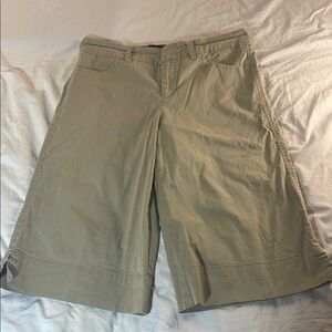Gloria Vanderbilt Beige Casual Shorts Size 10